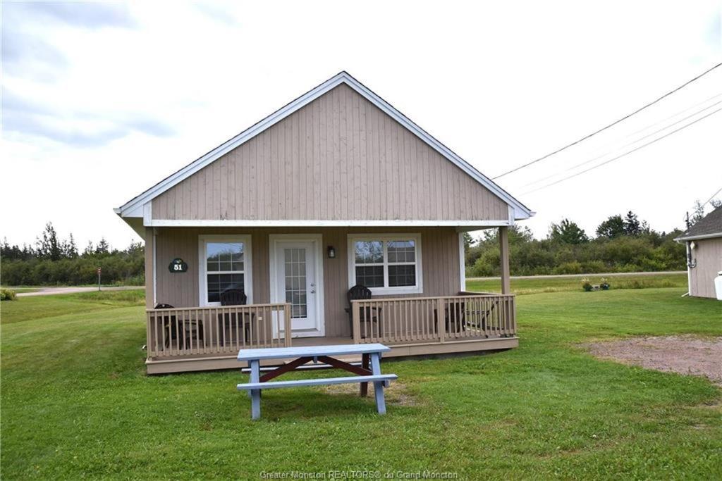 Chalet Beachside W/beach Access - Aboiteau