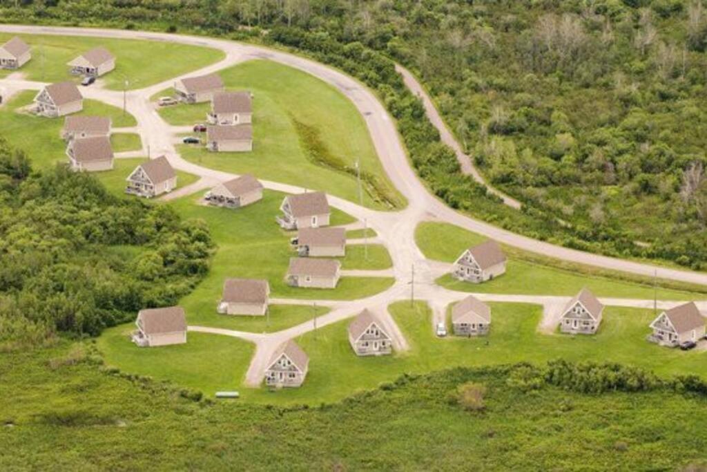 Beachside W/beach Access - Aboiteau Chalet Cap Pele